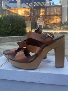 Massimo Dutti wood sandals